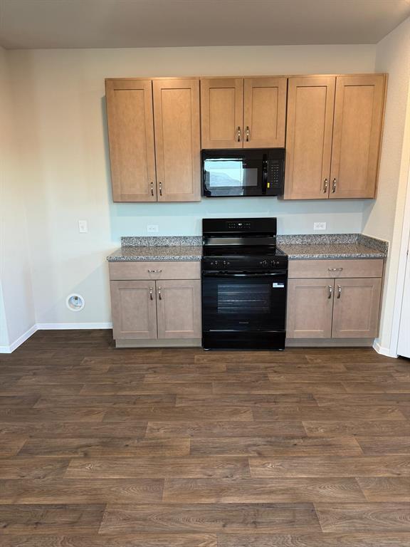 Building Photo - 2708 Towy Rd