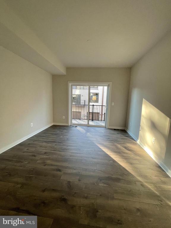 Building Photo - 4161 Red Mulberry Dr