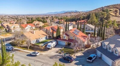 Building Photo - 3516 Emerald Ct