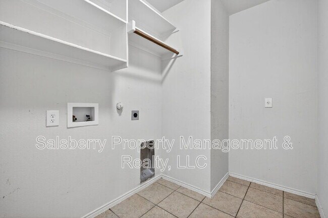 Building Photo - 4353 Mountain Crest Dr