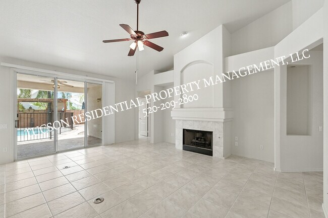 Building Photo - 11399 Silver Pheasant Loop