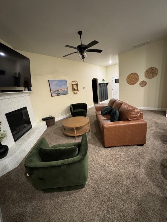 Building Photo - 2415 England Ln