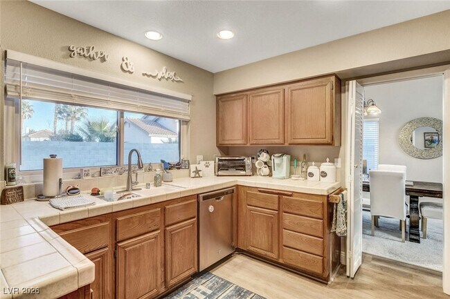 Building Photo - 4762 Torrence Dr