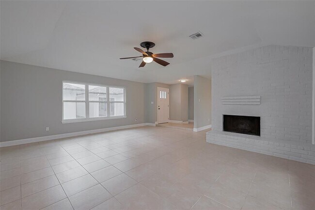 Building Photo - 23319 Pennsgrove Rd