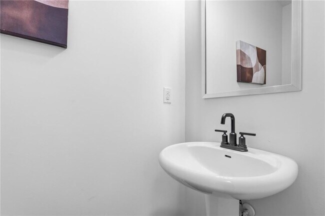 Building Photo - 1883 Plainsboro Dr