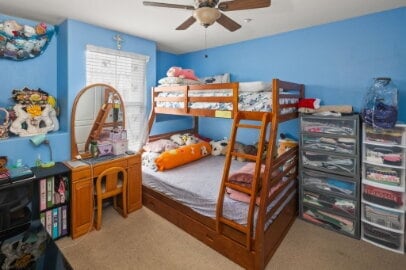 Building Photo - Winding Walk townhome will soon be available!