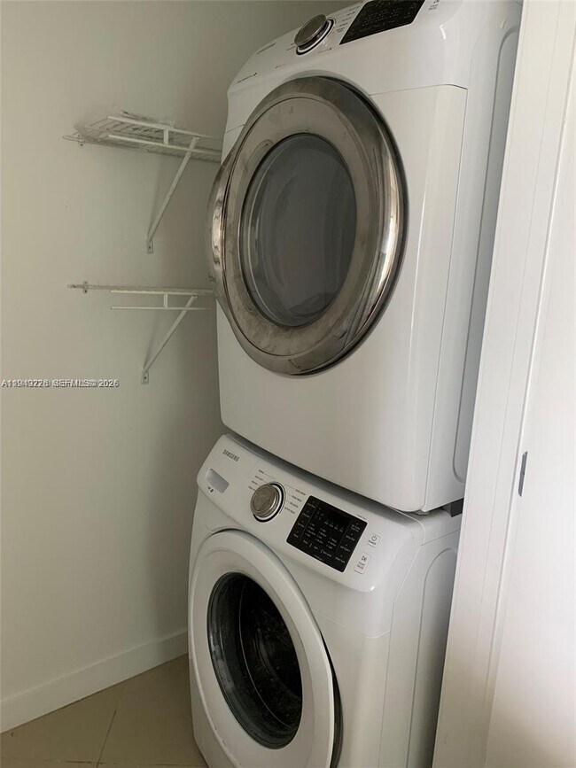 Building Photo - 3301 NE 1st Ave