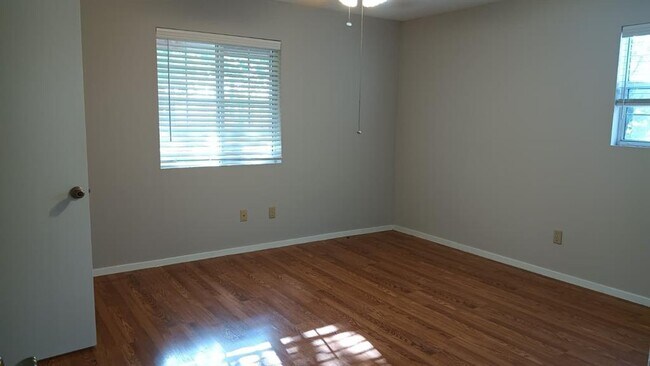 Building Photo - 1531 Co Rd 269