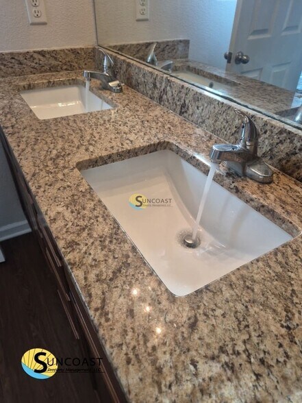 Building Photo - 4468 Glendas Meadow Dr