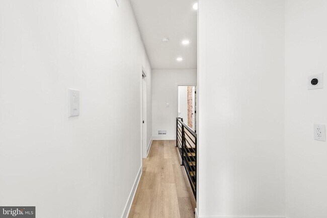 Building Photo - 4503 N 19th St