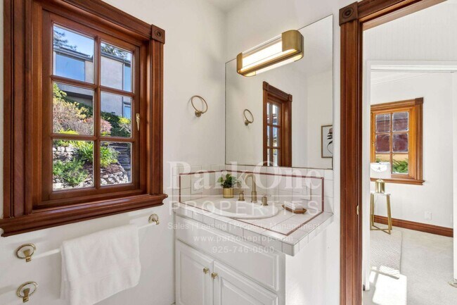 Building Photo - Short term, furnished possible for this magnificent home.