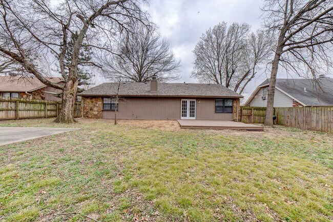 Building Photo - 3 Bed | 2 Bath | Tulsa | 1,511 SQFT