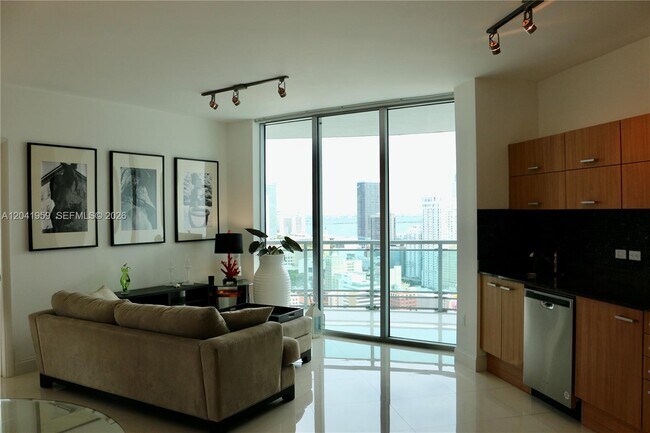 Building Photo - 350 S Miami Ave