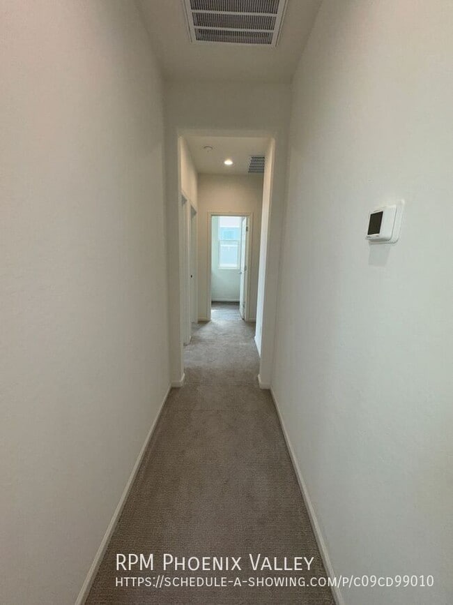 Building Photo - 383 N 157th Ln