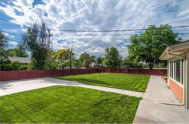 Building Photo - SHARP BRICK RANCH, BASEMENT, GARAGE
