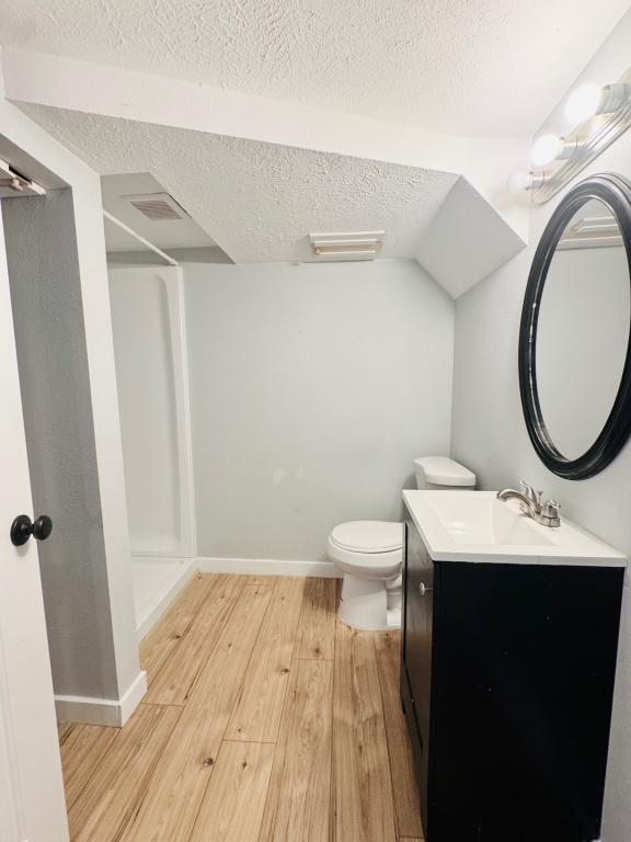 Building Photo - 410 Holbrook Dr