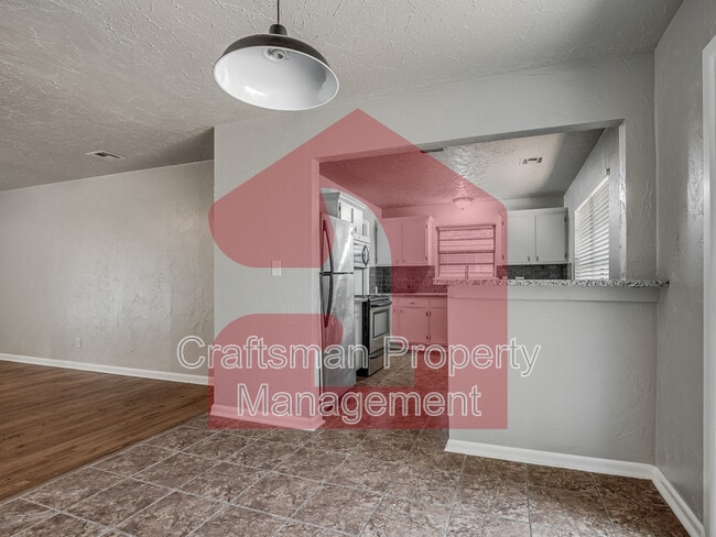 Building Photo - 10504 Ridgeview Dr