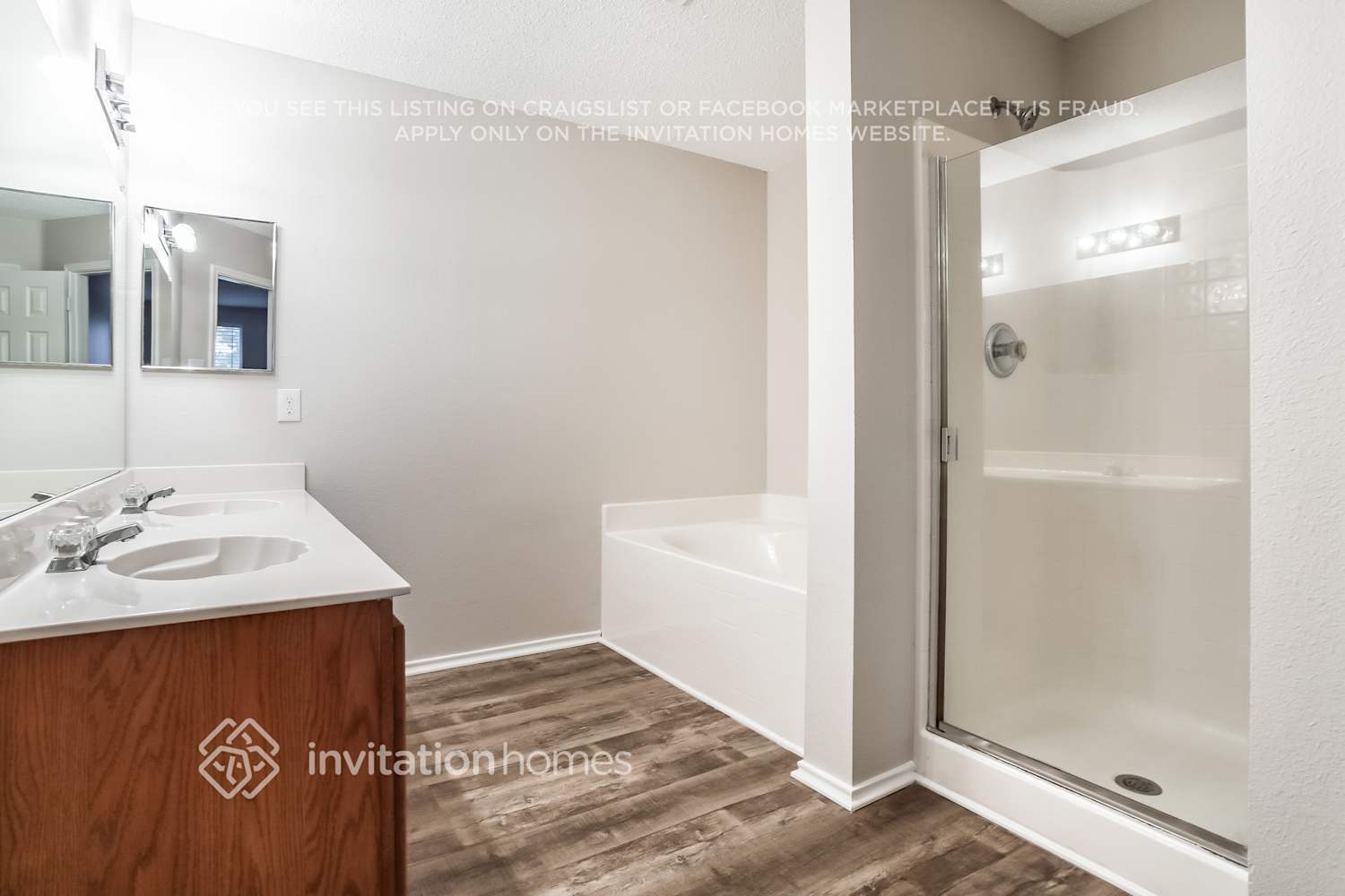 Building Photo - 1829 Lariat Dr