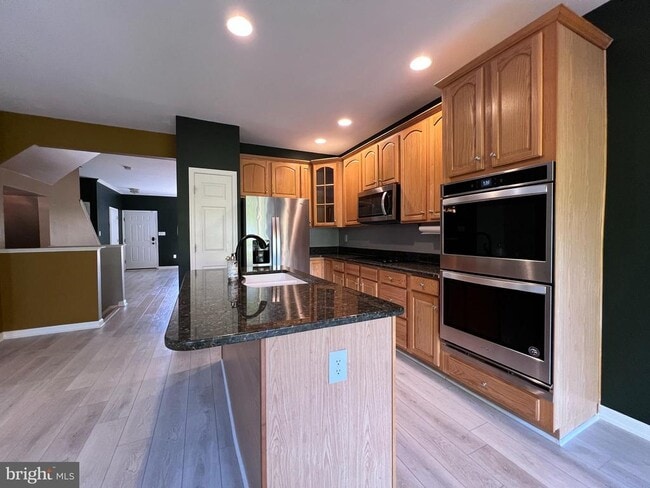 Building Photo - 6722 Emmanuel Ct