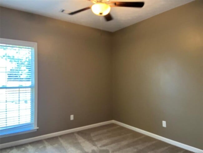 Building Photo - 1966 Chancellor Ridge Rd