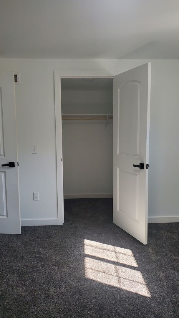 Building Photo - Olive Place Unit A & B ready for move in o...