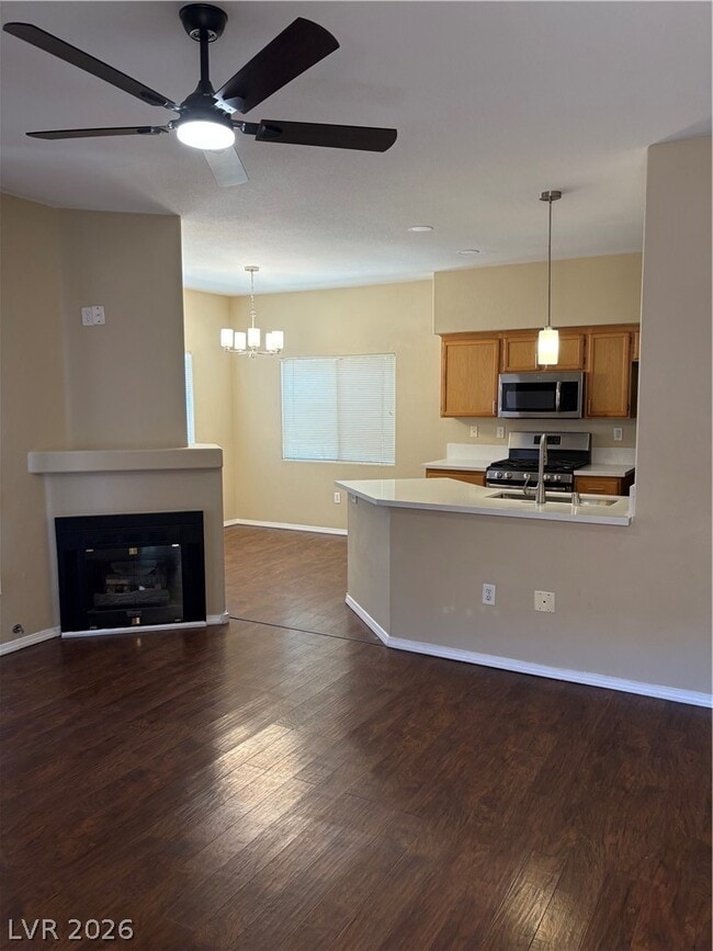 Building Photo - 1050 E Cactus Ave