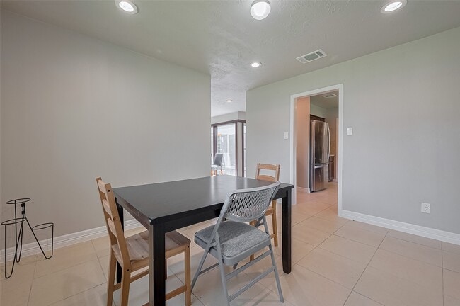 Building Photo - 14330 Templar Ln