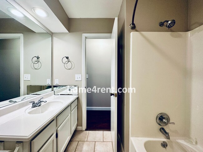 Building Photo - Updated Kitchen, Composite Deck and Refrig...