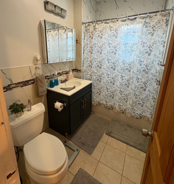 Building Photo - 24 Litchfield St