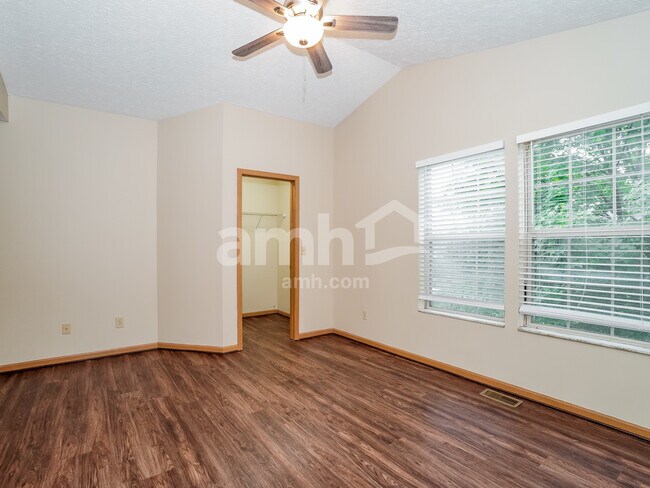 Building Photo - 5433 Longworth Dr