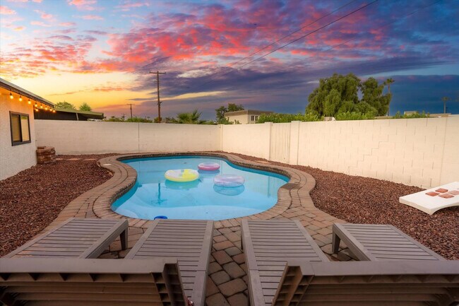 Building Photo - 4920 N 85th St