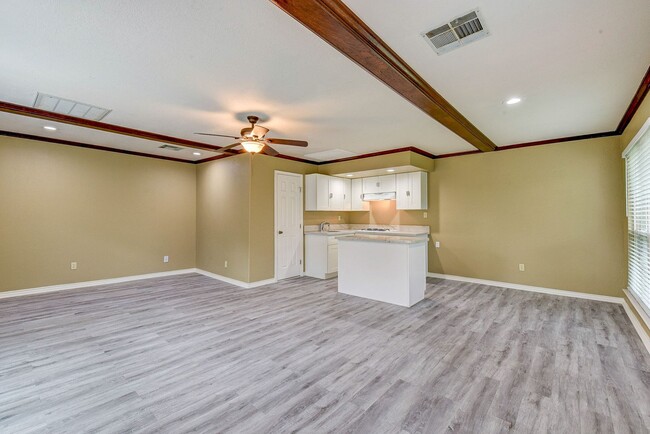 Building Photo - Studio Apartment for Lease in Olde Oaks_Im...