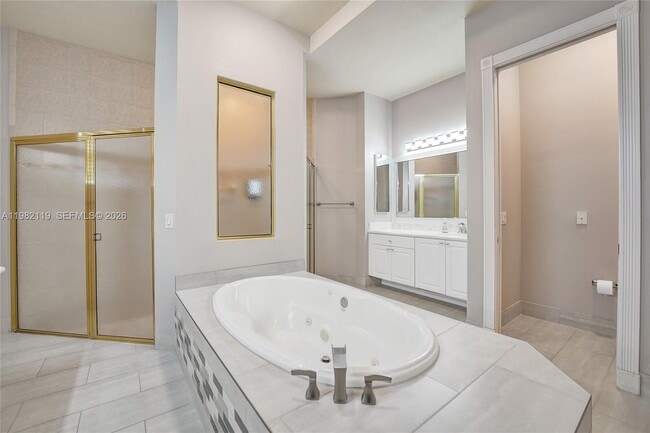 Building Photo - 8006 N Savannah Cir