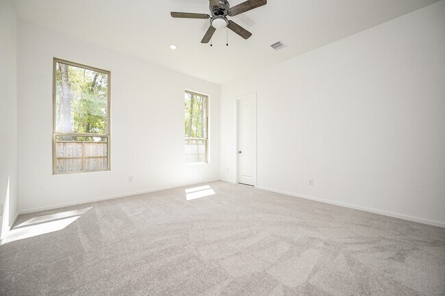 Building Photo - 8278 Boundary Waters Dr