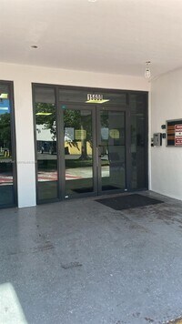 Building Photo - 15600 NW 7th Ave