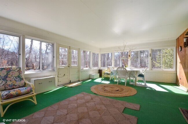 Building Photo - 23379 Forest Ct