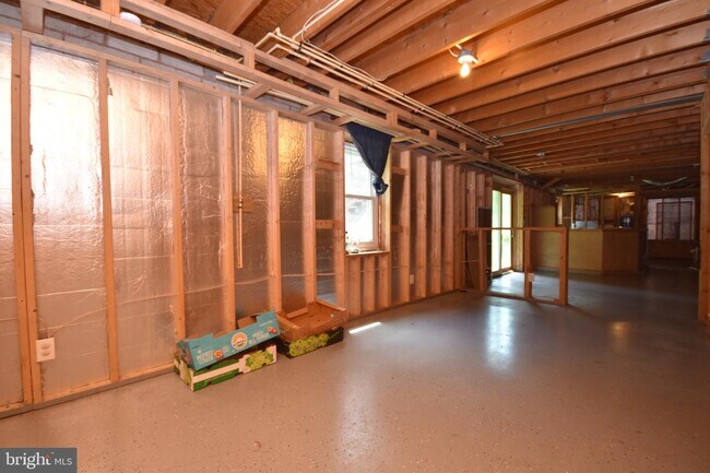 Building Photo - 12327 Elk Run Rd