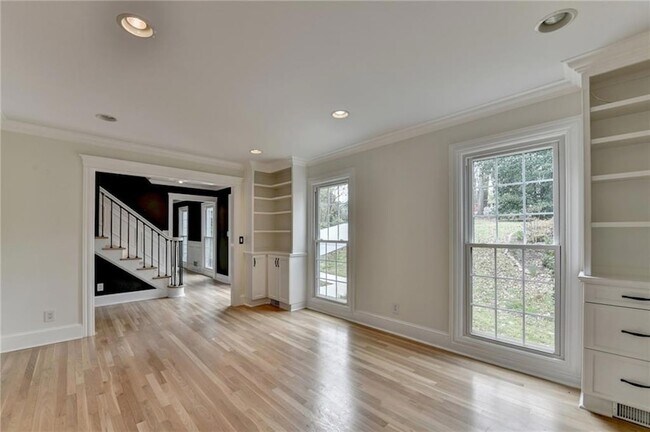 Building Photo - 3914 Granger Dr