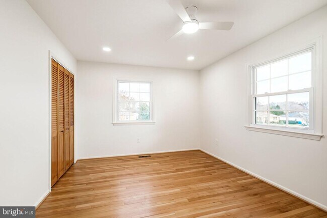 Building Photo - 18724 Bloomfield Rd