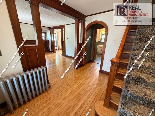 Building Photo - Bright & Updated 3-Bed in Manchester’s East Side