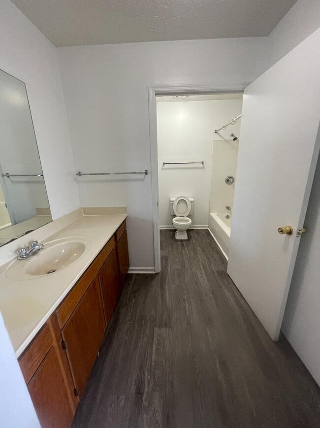 Building Photo - 98 Andrea Dr