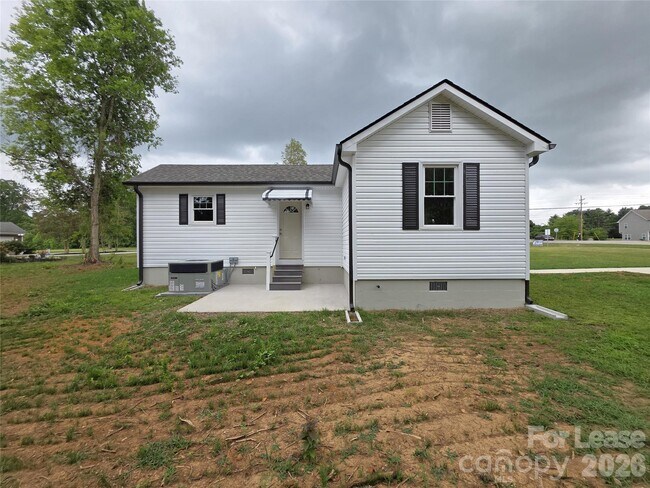 Building Photo - 6400 Bringle Ferry Rd