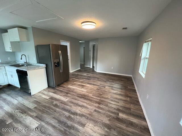 Building Photo - 701 Tropic St