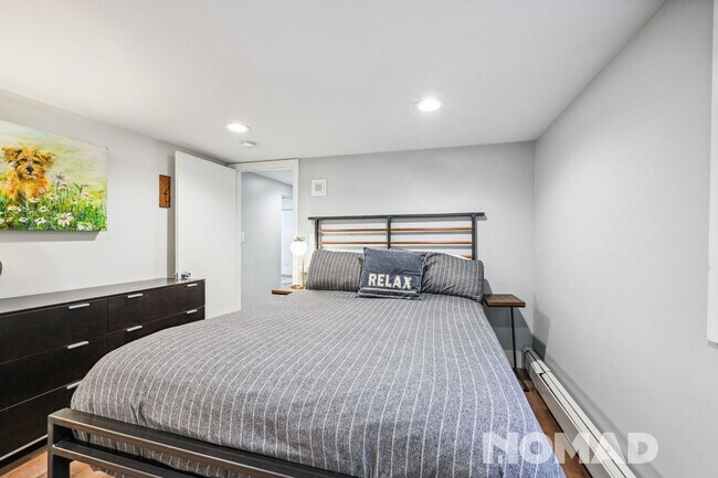 Building Photo - Charming Furnished Basement Unit in Regis – Northwest Denver