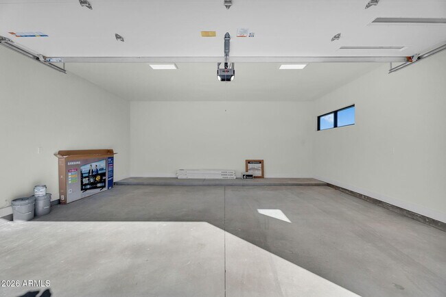 Building Photo - 6975 North 39th Pl