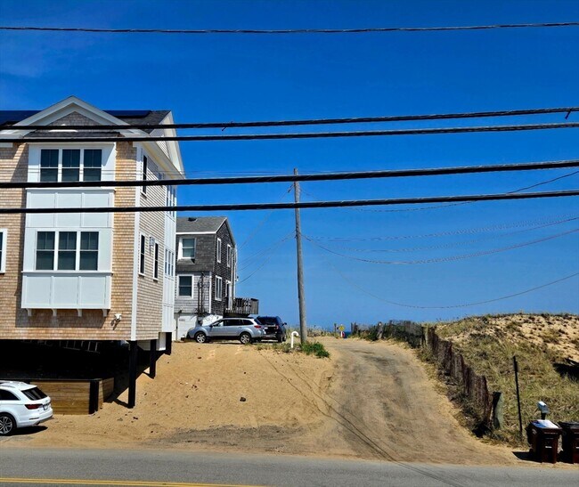 Building Photo - 35 35th St