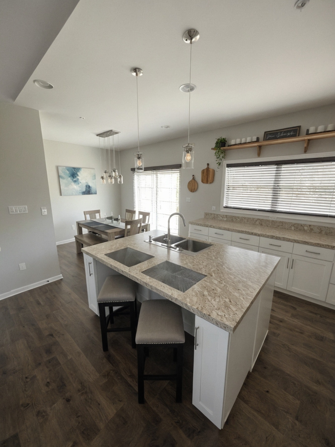 Building Photo - 680 Freedom Dr