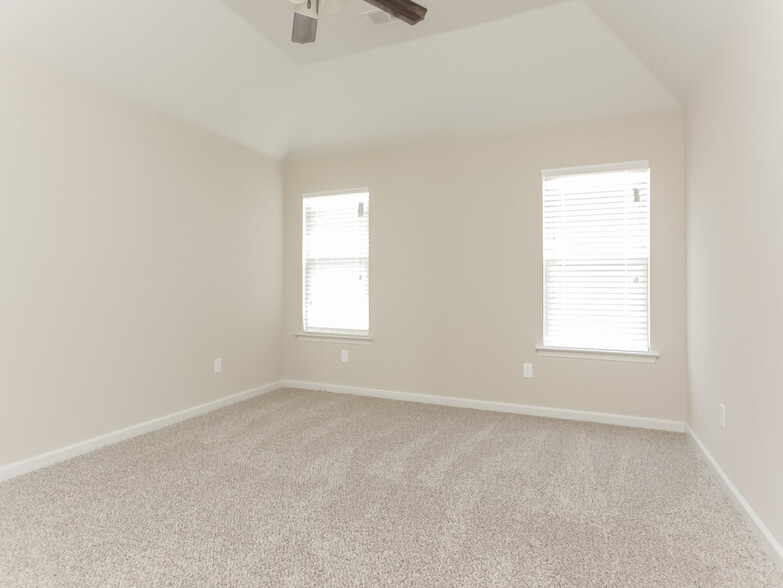 Building Photo - 8078 Baron Dr