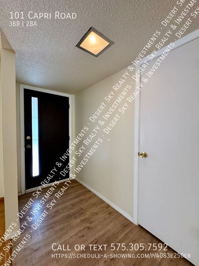 Building Photo - 101 Capri Rd