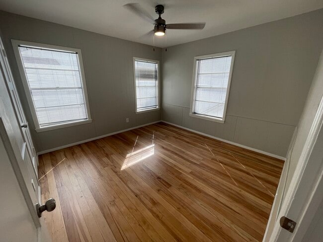 Building Photo - 2832 Cherrywood Ave